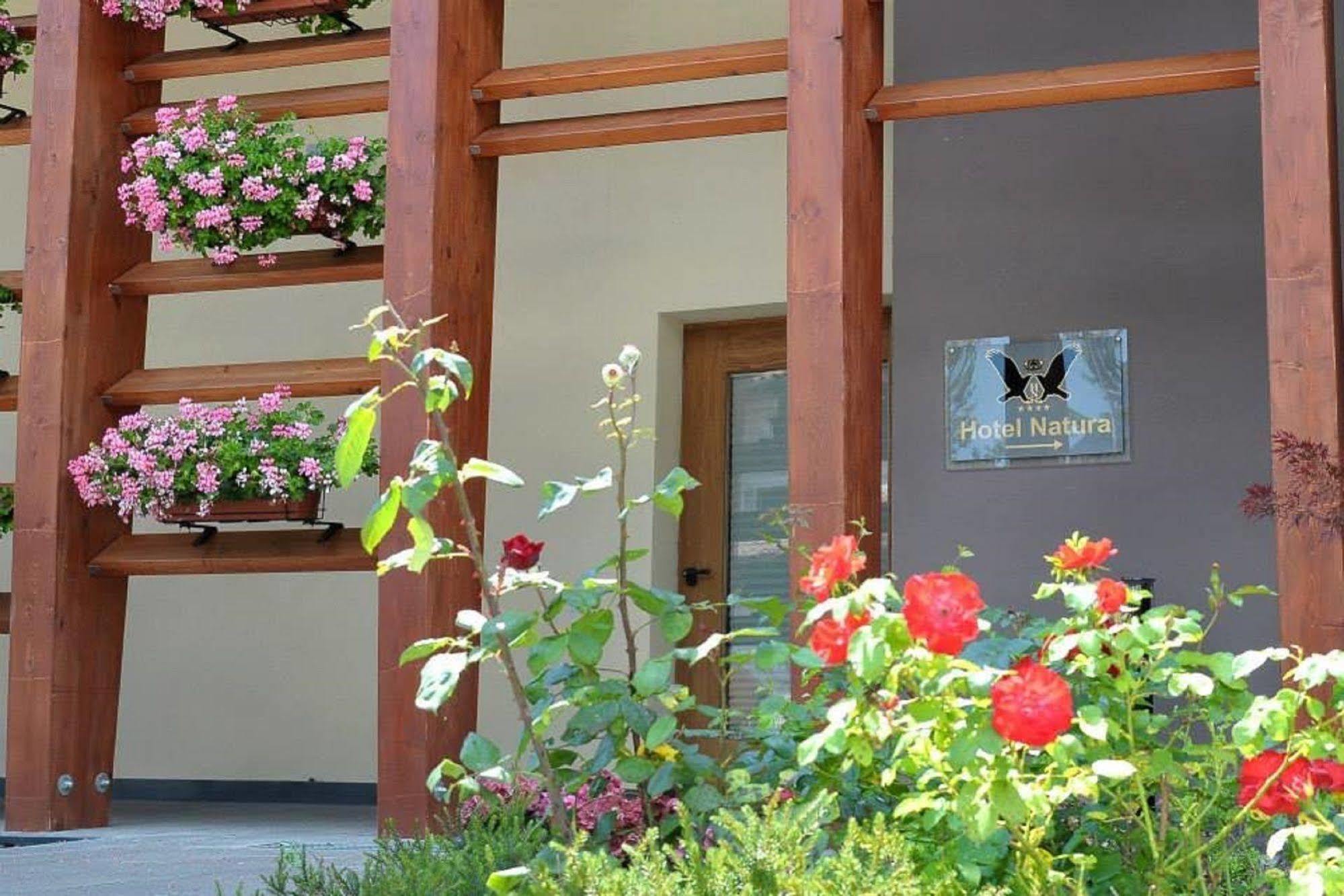 Hotel Natura Castel Di Sangro Exterior photo